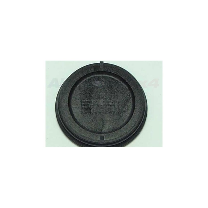   Front Camshaft Oil Seal - Land Rover Discovery 2 Td5 Models 1998-2004 - supplied by p38spares front, 2, rover, land, discovery