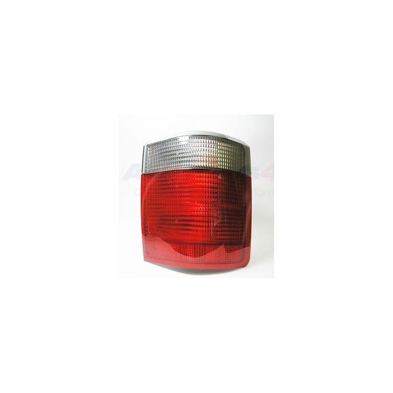thumbnail interactive-video image 1 of Genuine Allmakes 4x4 Land Rover Series 3 Rear Indicator Lights (Pair) With Bulbs – RTC5524 1 of 2